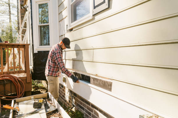 Trusted Siding Repair service in Hudson, IL - Creative Siding